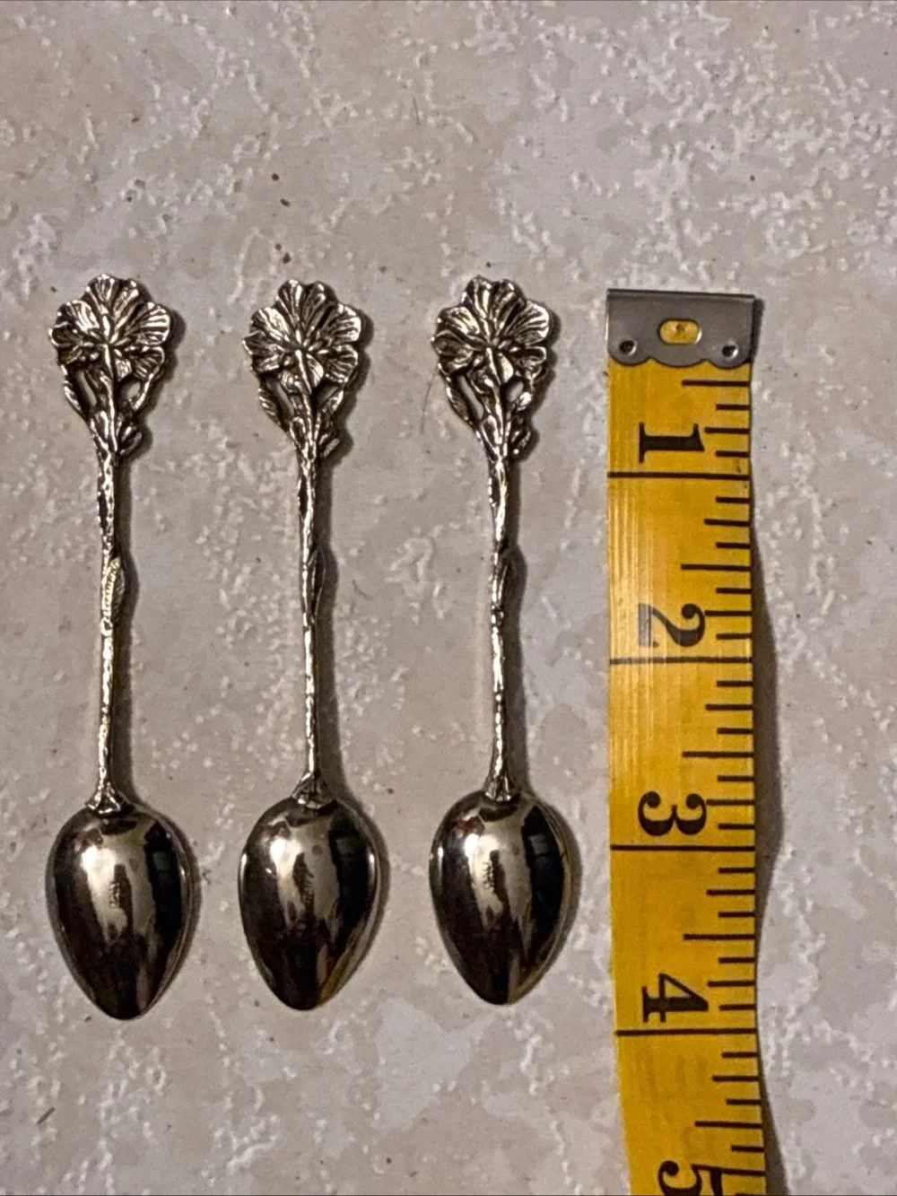 Decorative Floral-Handle Silver Tone Teaspoon Set - 3 Pieces